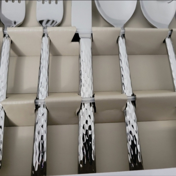 Silver Flatware Set - Picture 3 of 4